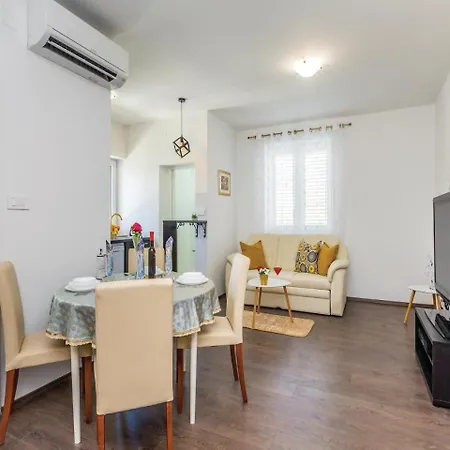 Two-bedroom In Krk Krk Town